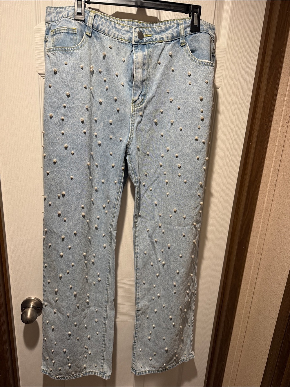 SHEIN Light Blue Pearl-Embellished Straight Leg Jeans